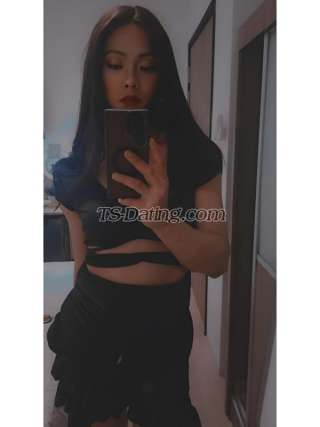 trans girl CdHyuna 3318620