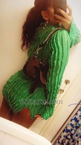 trans girl Ceeshgirl 9222411