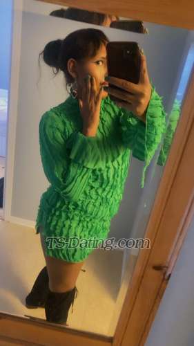 trans girl Ceeshgirl 9222602