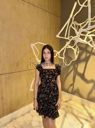 trans girl CelineGomez 3505877