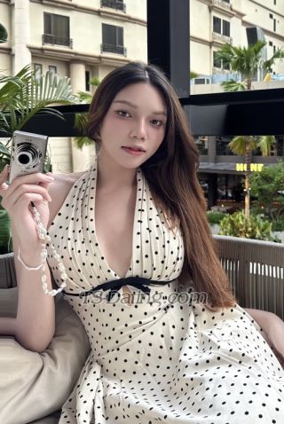 trans girl Celinejohson 8387505