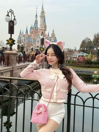 trans girl Celinezeen 5153896