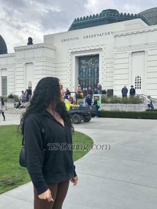 Shemale-Charlotte9o0-0665515