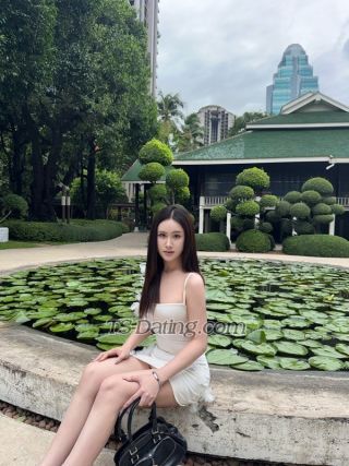 trans girl Cheetar 0974116