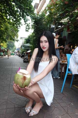 trans girl Cheetar 2741153