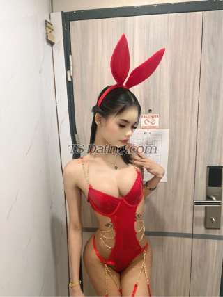 trans girl Chelseaaguiil 8320700