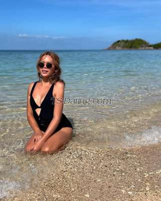 trans girl Cherrymae101 0987068