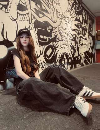 trans girl Cherrypeach 8238289