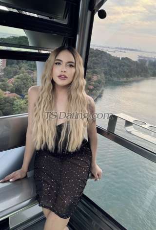 trans girl CheskaWard6c 0705758