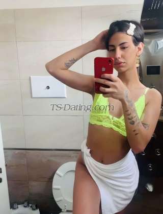 trans girl ChloeBaby 2748596