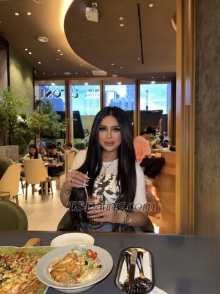 trans girl ChloeMarie 1043679