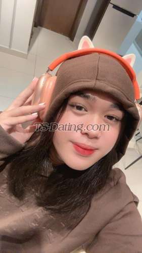 trans girl Chriistiineee 2278283