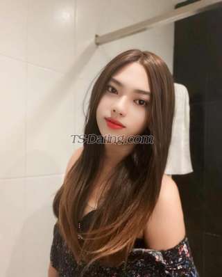 trans girl Christineu 1307202