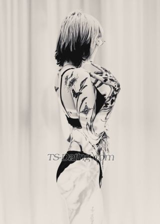 trans girl ClaireGeminix 1163331