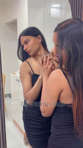 trans girl ClancyDsouza 8337223