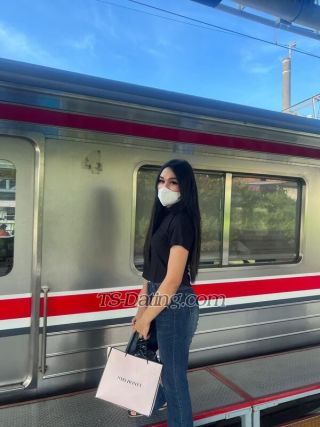 trans girl Claraa 0882407