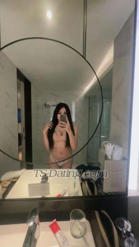 trans girl Claraa 7833756
