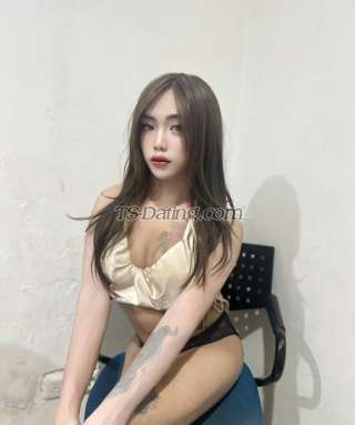 trans girl Clarabella 8188920