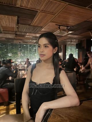 trans girl Claudine360 2392285