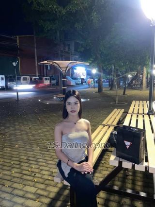 trans girl Claudine360 2392416