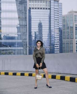 trans girl CllaraBella 0226394