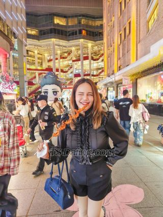 trans girl Cookiee19 2355466 trans girl Cookiee19 2355466