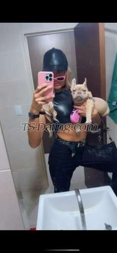 trans girl Corraluz 1541374