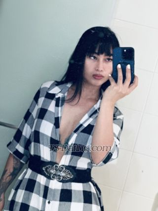 trans girl CreamiestCum 7828425