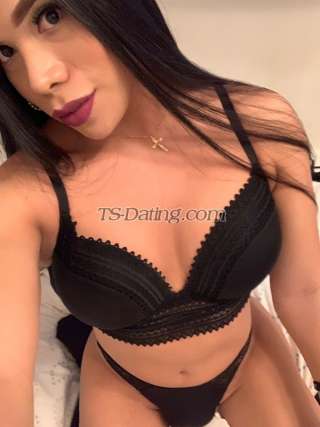 trans girl CrisLatina 2902230