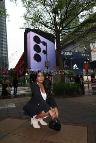 trans girl CrizaBrown 4618459