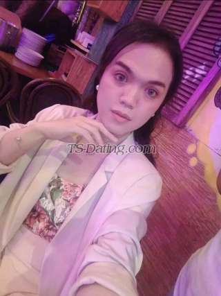 trans girl Crlalm 0024797