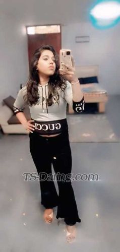 trans girl CuteAvantika 2585509