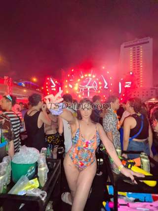 trans girl carlavando 6023369