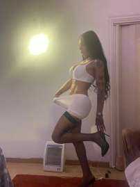 catavella22 barcelona Transex Olá pessoal!! Sou Barbie XXL, jovem transexual 671109669 vespa colombiana, 39 anos, nova neste mundo e com vontade de curtir e conhecer mulheres e homens ou casais que gostam do terceiro sexo. Rosto super feminino, loira, alta, olhos negros grandes, unhas finíssimas, sereia explosiva tatuada, bumbum lindo e peitos bem colocados, tamanho 100, tenho uma beleza invejável. Ninguém vai descobrir meu segredo, só você e eu na privacidade saberemos que sou uma mulher surpresa. 24cm Menina muito carismática com dom de agradar e ser muito simpática, mórbida, simpática, carinhosa e versátil. 24 centímetros muito grande e gorda e minha ereção está garantida atualmente não tomo hormônios sempre tenho o pau duro e quero muito ser ativa e trabalhar muito bunda e dar muito leite grosso e branco. vou adorar o sabor da minha super gozada, uma parte do meu cuzinho gostoso e apertado que vai te deixar seco além dos meus peitos grandes e minha boca carnuda lábios muito lindos sou especialista em dar punhetas russas com franceses bem salivados até gozar meus peitos grandes tenho muita experiência com iniciantes, fodo como uma deusa sou uma menina muito jovem, forte e com muita resistência e energia para que você possa experimentar o verdadeiro prazer de estar com uma mulher com pau e Garanto-lhe que meu membro não entrará em sua boca. Adoro fazer você engolir o pau inteiro do meu cavalo, enorme e gordo, me ter no controle, te foder forte e não tenho limites na cama. Meus serviços são variados e completos. Faço massagens, 69, beijos de língua, 69, Twitter: CatavegaXXL