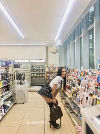 trans girl clairepatra 6895158