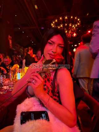 trans girl D4NIEL4TR4NS 7161681