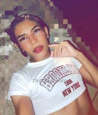 Daniela Cherr Cojedes Transex Estoy en casa esperándote, muy traviesa y con ganas de sexo. xoxoxoxo