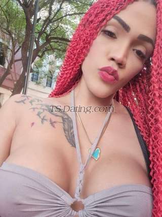 trans girl DanielaUzcat 4924551