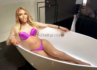 trans girl Danielaglam 9616561