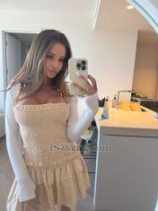 Daniella21 Aix-en-provenc Transex My name is Daniella🥵🥰🥒, I'm a transsexual with a big cock, I'm available for paid sex, I'm not new here and you won't be disappointed with me with my cock🥒🥵🥵, interested, contact me on WhatsApp