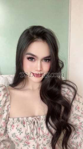 trans girl Davinaalmir 2625329