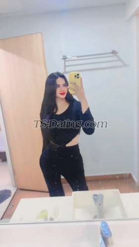 trans girl Davinaalmir 9830529