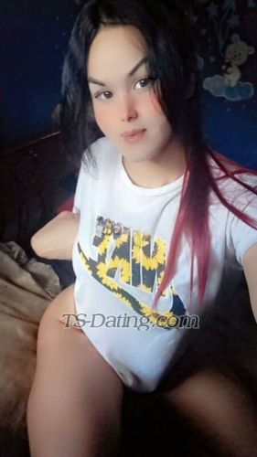 trans girl DeboraCamil 8900196