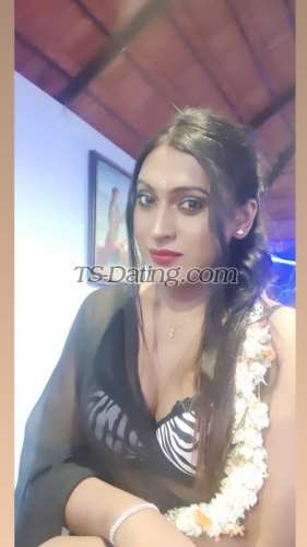 trans girl Deksha 0141035