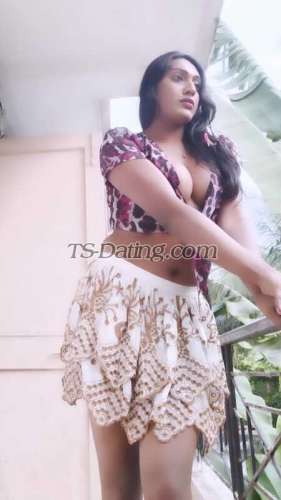 trans girl Deksha 0595049