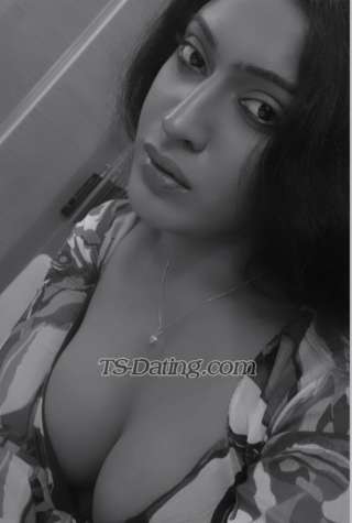 trans girl Deksha 1648125