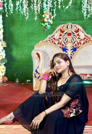 trans girl DesireQueen 4049053