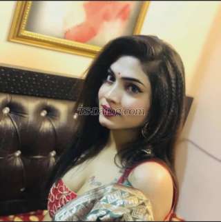 trans girl DesireQueen 8777190