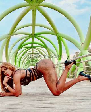 trans girl DiamanteNiki 9554880