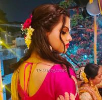 Dilrubakhan11 Mumbai Transex O QUE VOCÊ VÊ É O QUE VOCÊ RECEBE! GARANTIA!!! ● 100% limpo e livre de doenças (DDF). ● Foto 100% real e genuína. ● A melhor recomendação. ● O Melhor TS Exclusivo. ● O melhor e perfeito companheiro. ● Bem cuidado o tempo todo e higiene limpa são essenciais. ● Atendimento interno ou externo NÃO PROCURE MAIS... O Transexual dos Seus Sonhos. Olá, meu amor! Meu nome é Chahat Khan. Tenho 21 anos e sou uma modelo extremamente linda e deslumbrante. Sou muito feminina, amigável, apaixonada, exótica e sensual. Tenho 1,62 m sem salto :) Corpo esguio e curvilíneo. Tenho seios naturais e um pau. TAMBÉM DISPONÍVEL PARA SEXO POR VÍDEO E SEXO POR TELEFONE. Sou limpo, saudável e sempre cuido bem dos meus clientes. Eu garanto que você ficará viciado em mim. Ansioso por saber sobre você!